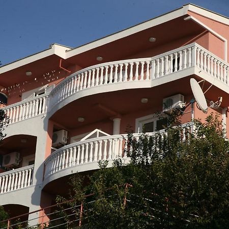 Omega Apartments Ulcinj Exterior photo